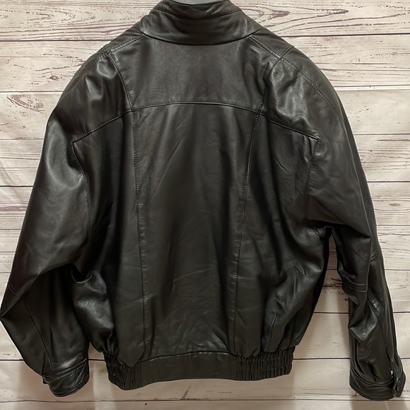 ⭐️HP⭐️Leather Jacket 52 - Picture 10 of 12